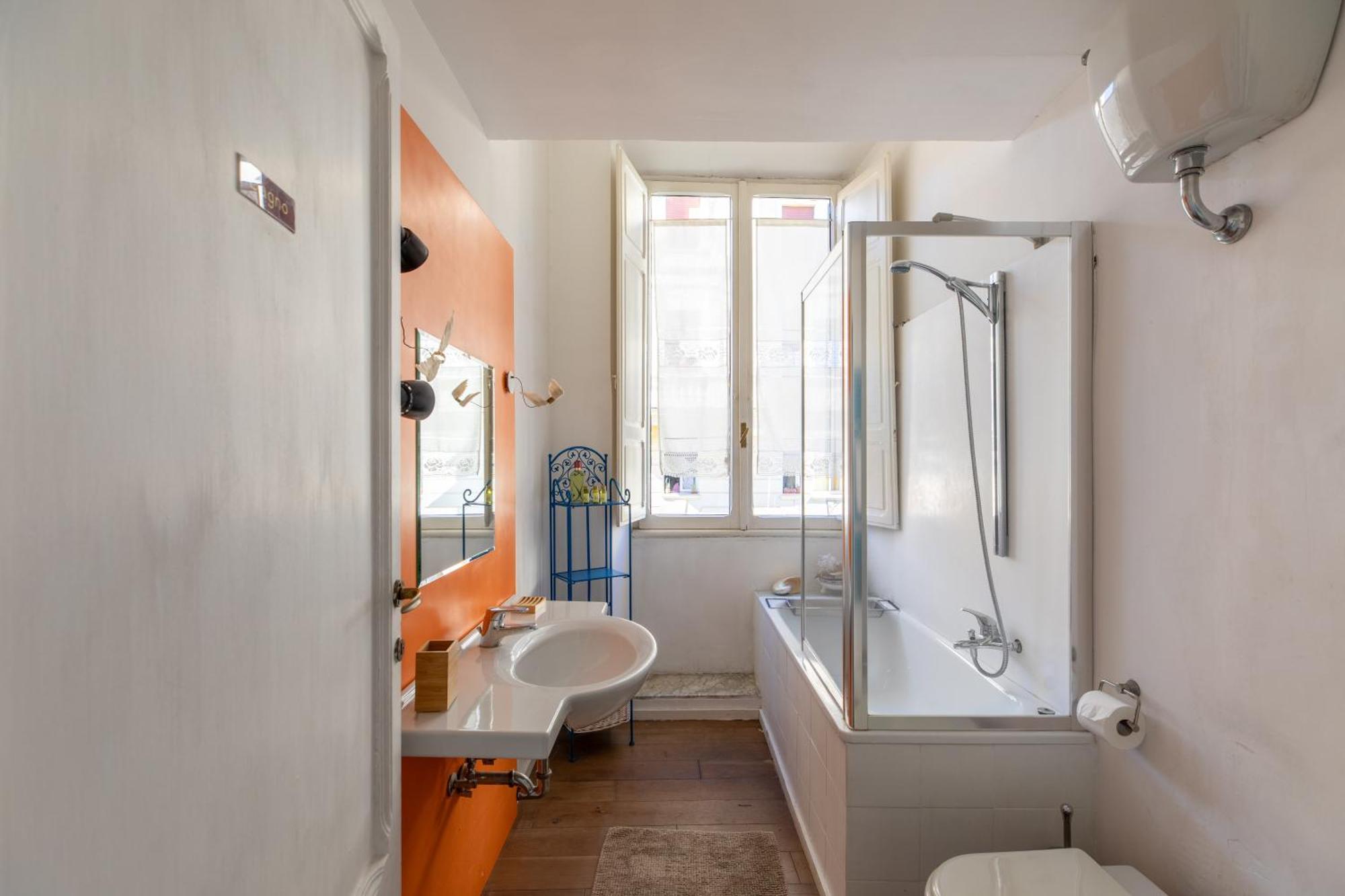 Iflat Trastevere Bright And Comfy 2 Bedroom