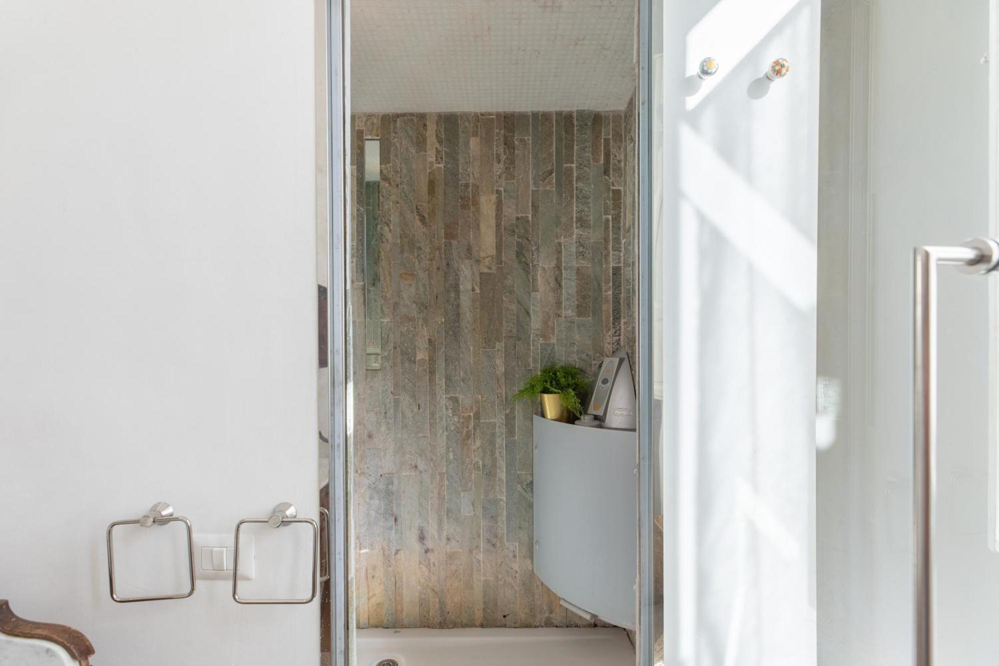 Iflat Trastevere Bright And Comfy 2 Bedroom Apartment