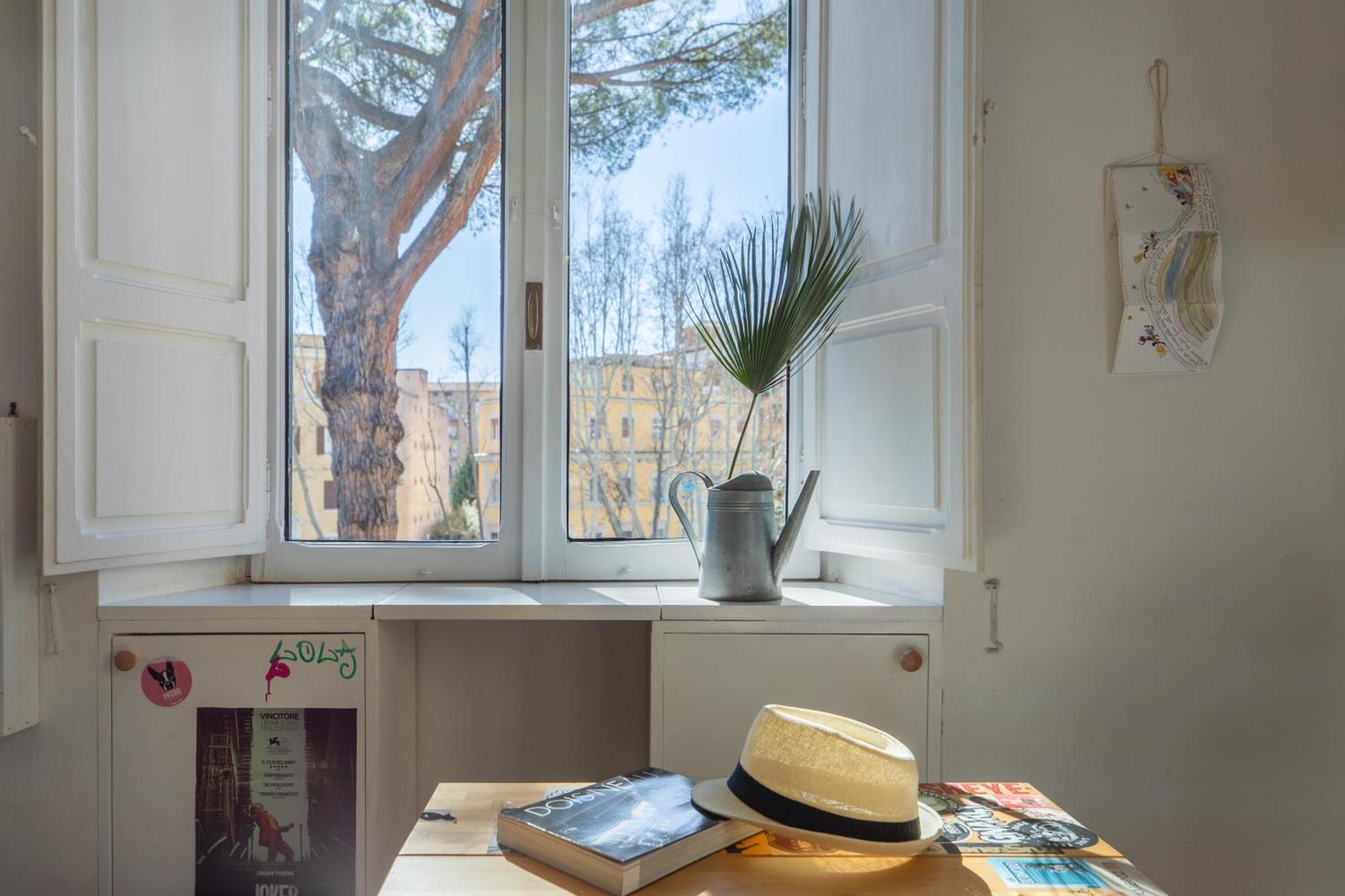 Iflat Trastevere Bright And Comfy 2 Bedroom Apartment