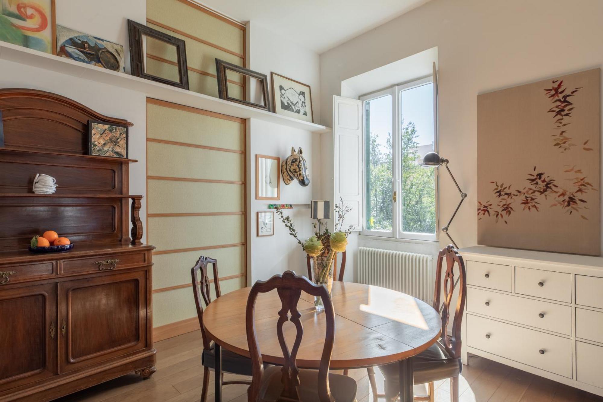 Iflat Trastevere Bright And Comfy 2 Bedroom Apartment